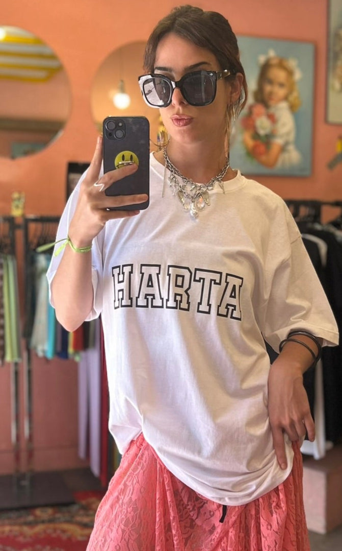 Remera “harta” blanca preventa